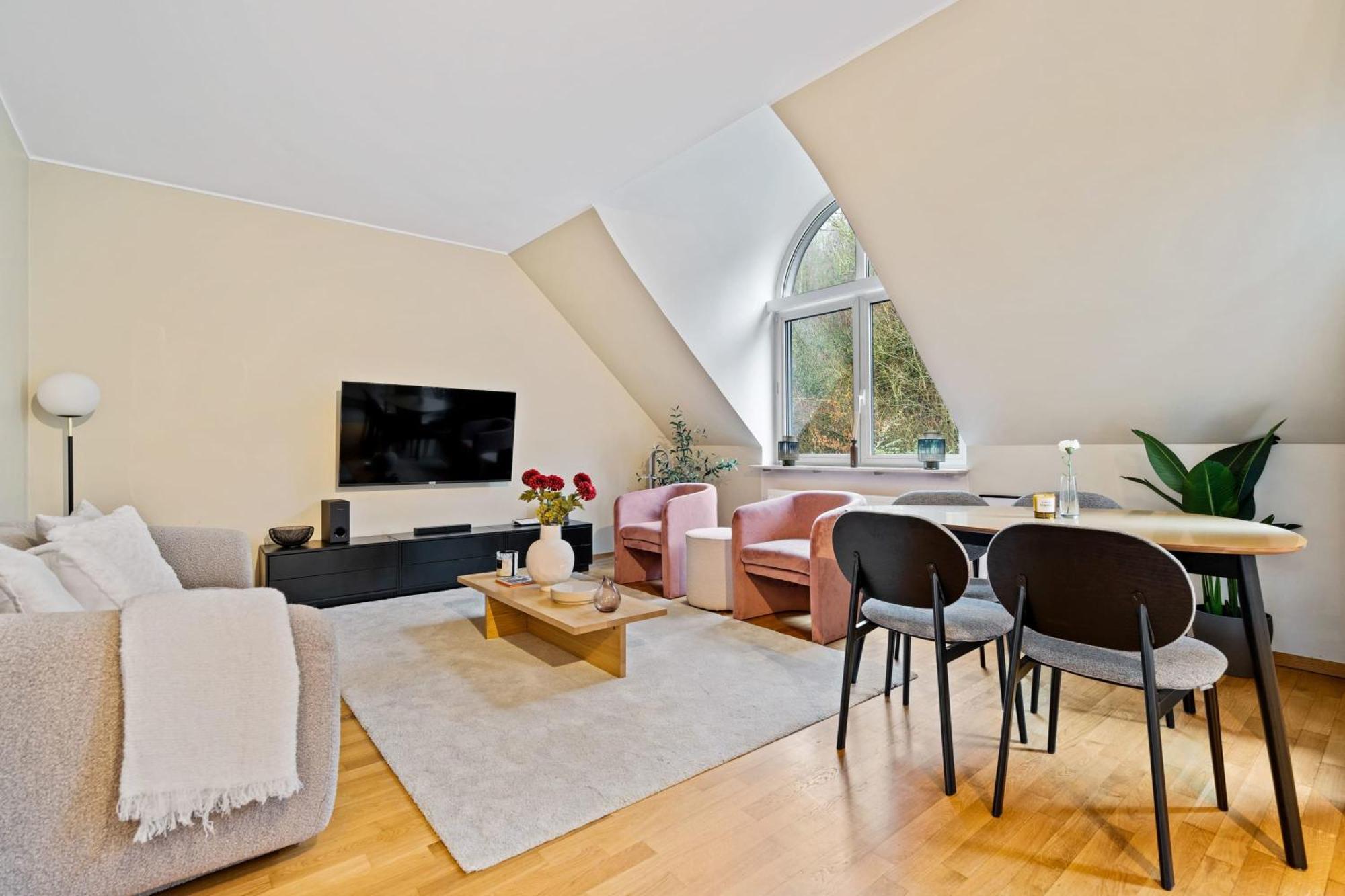 Chic 2Br Stay In Luxembourg With Free Parking מראה חיצוני תמונה
